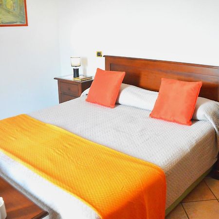 Agriturismo Sul Sentiero Pianillo Luaran gambar