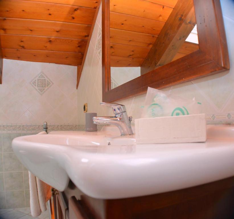 Agriturismo Sul Sentiero Pianillo Luaran gambar