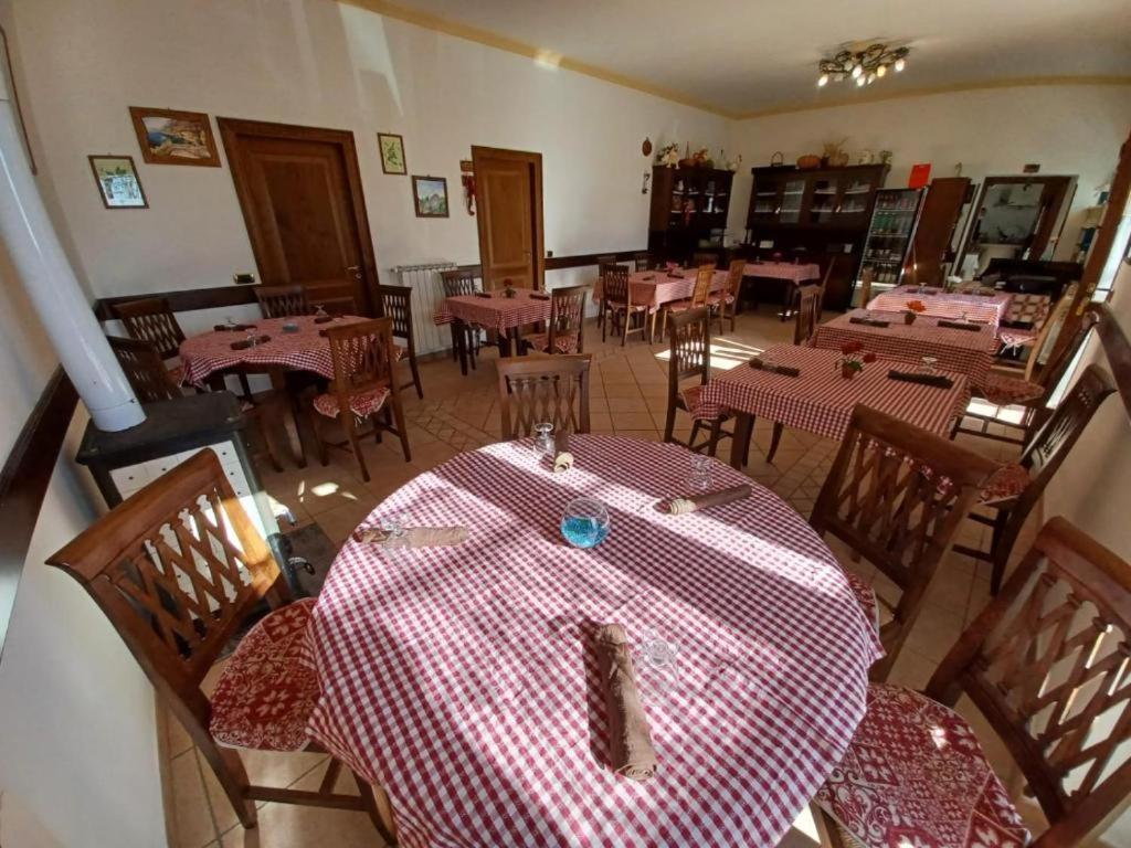 Agriturismo Sul Sentiero Pianillo Luaran gambar